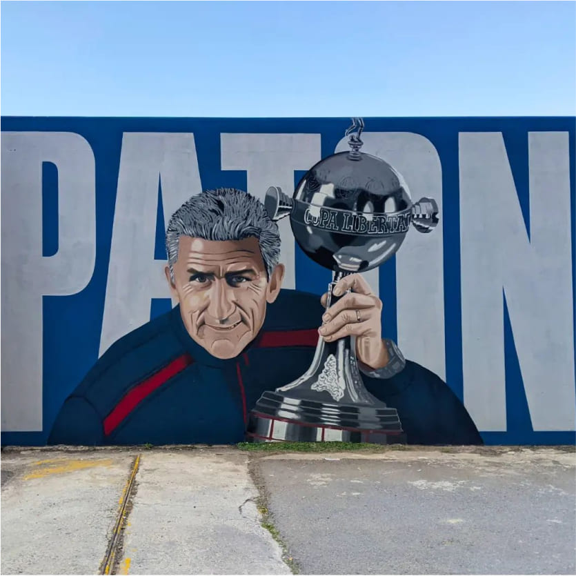 Patón homenaje a Edgardo Bauza